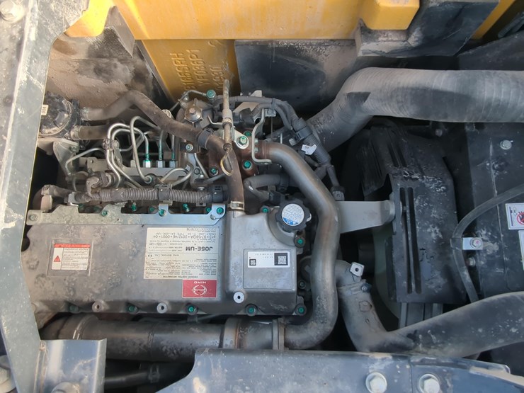 2020-kobelco-sk270-lc-image-15