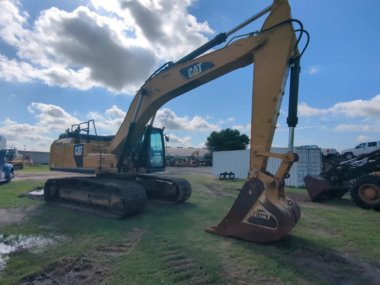 2017-caterpillar-336fl-image-3