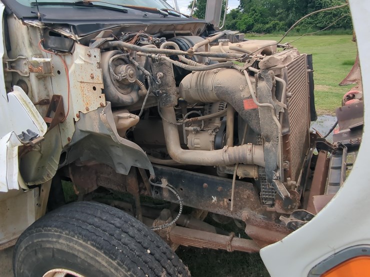 2000-ford-f750-image-9