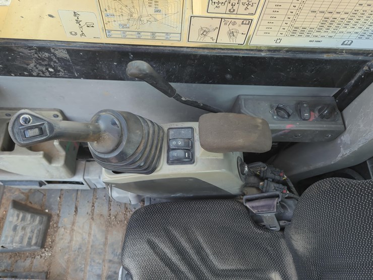 2016-caterpillar-308e2-cr-image-20