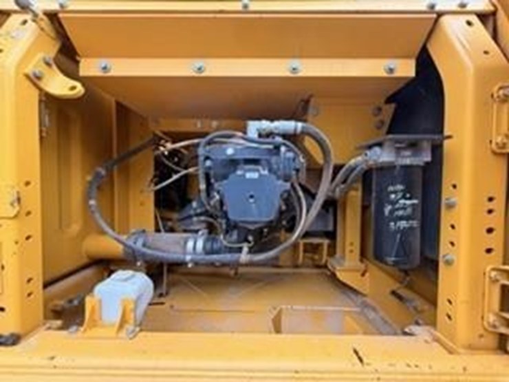 2022-komatsu-pc360-lc-11-image-6