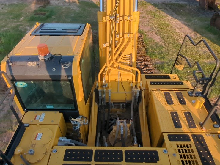 2022-komatsu-pc360-lc-11-image-17