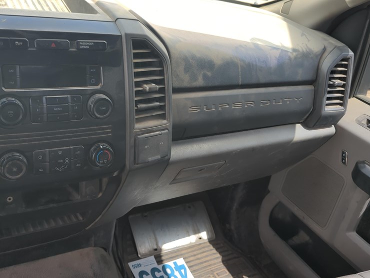 2017-ford-f550-image-13