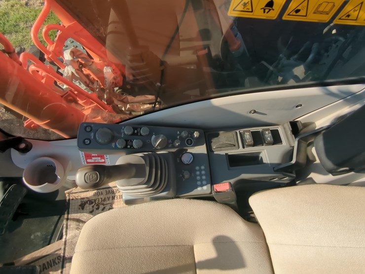 2018-hitachi-zx120-6-image-21