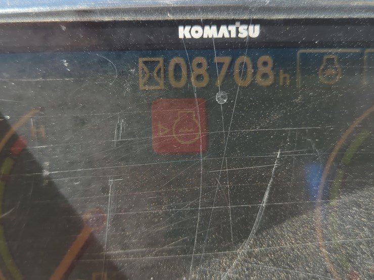 komatsu-pc228-lc-image-23