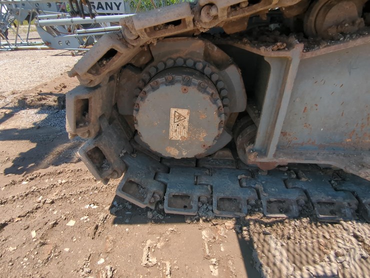 2015-sany-scc8100-image-13