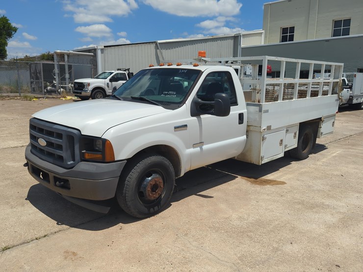 2006-ford-f350-image-2