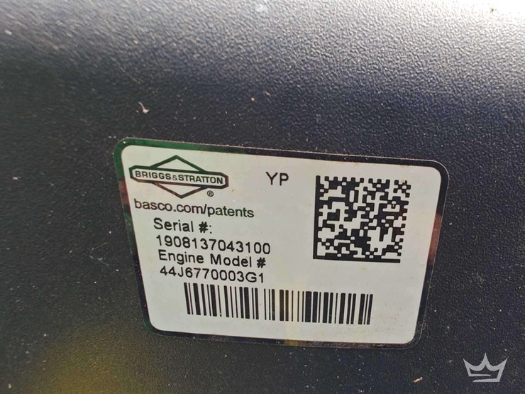 2019-john-deere-x330-image-5