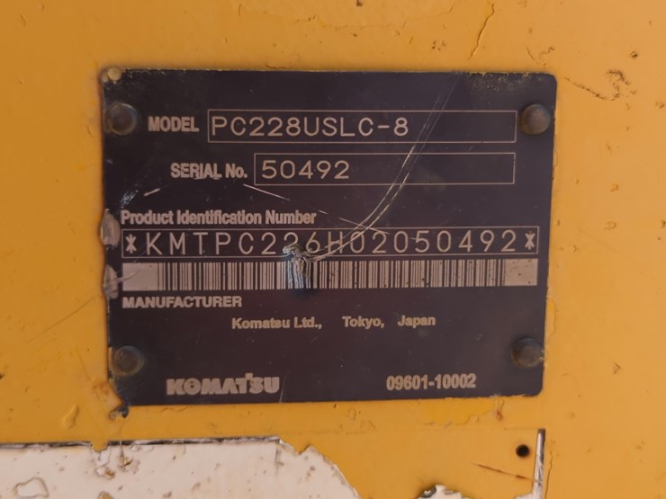 komatsu-pc228-lc-image-8