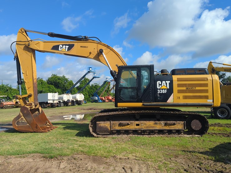 2017-caterpillar-336fl-image-1