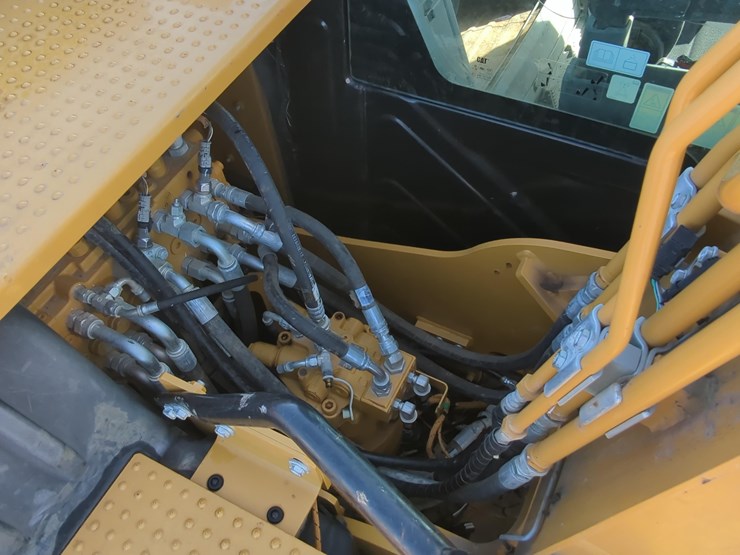 2022-caterpillar-313gc-image-10