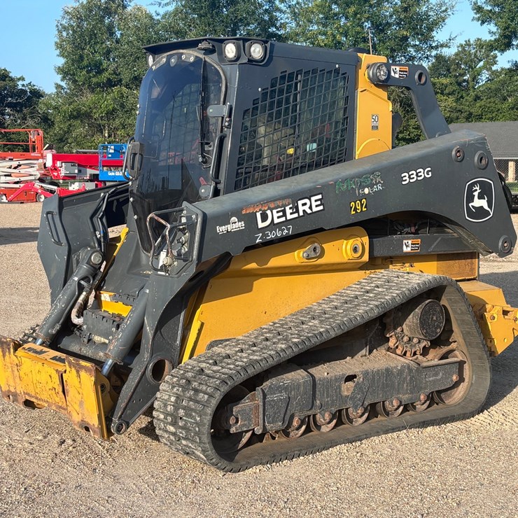 DEERE 333G