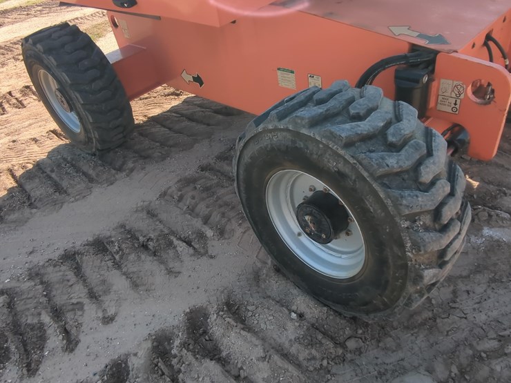 2017-jlg-660sj-image-9