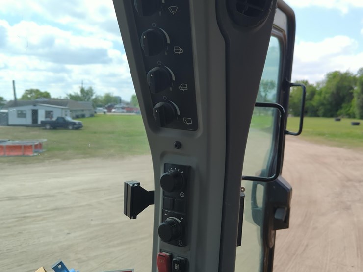 2020-caterpillar-d6-lgp-image-21