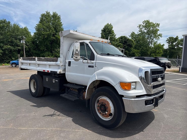 2008-ford-f750-xl-image-6