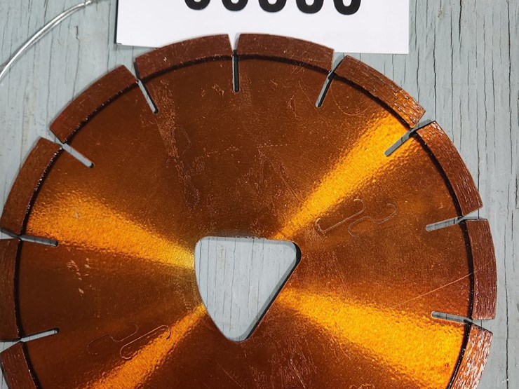 #386-•-husqvarna-8"-saw-blades-image-2