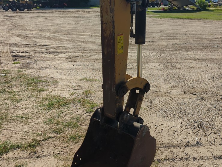 2021-caterpillar-305e2-image-7