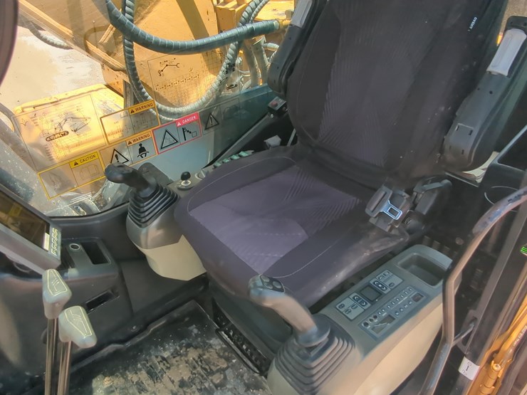 2019-sany-sy215c-image-19