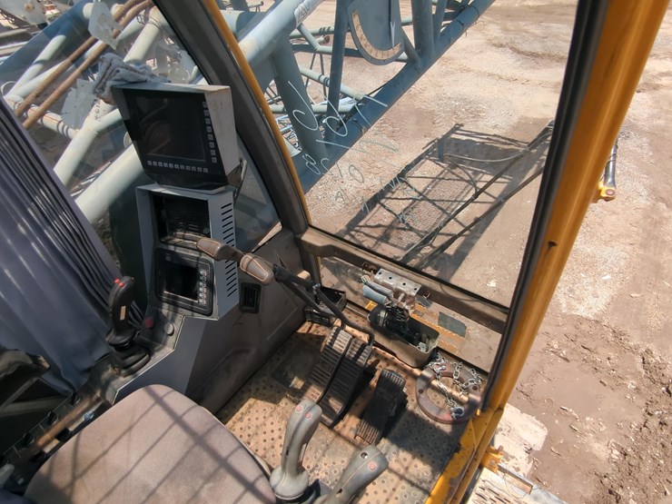 2015-sany-scc8100-image-24