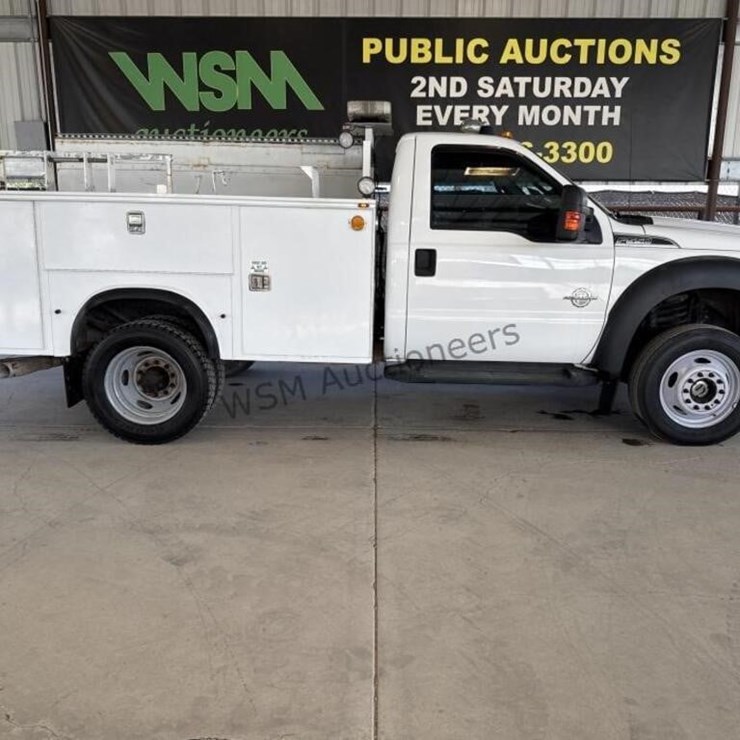 2012 FORD F550