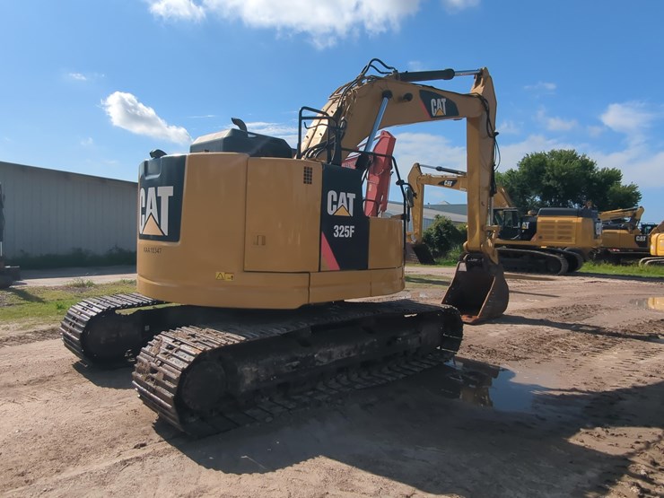 2017-caterpillar-325flcr-image-4