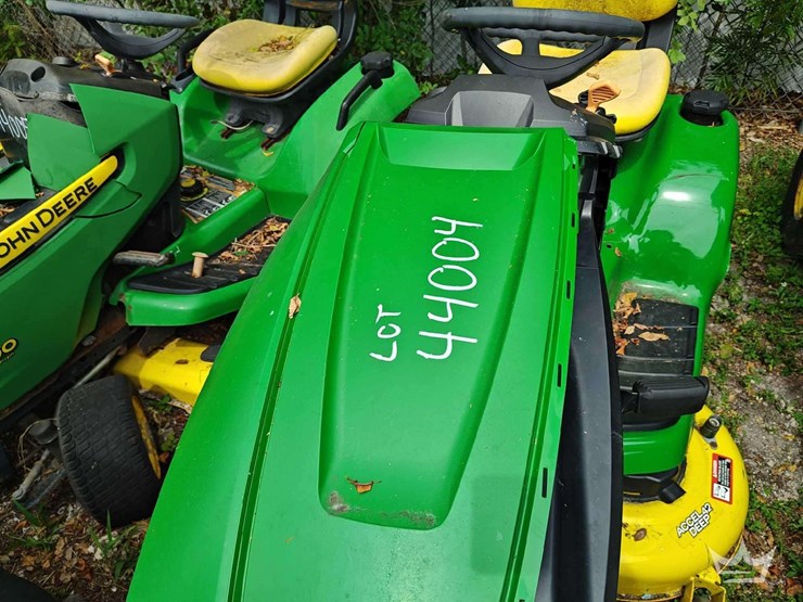 2019-john-deere-x330-image-10