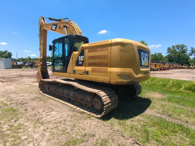 2019-caterpillar-330-image-5