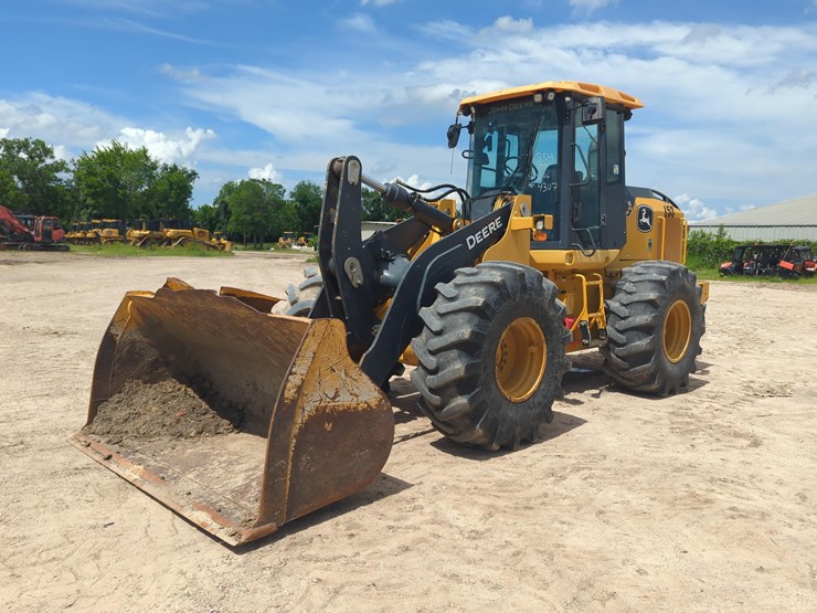 2022-deere-544p-image-2