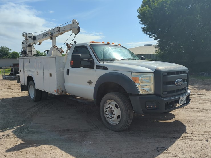 2016-ford-f550-image-3