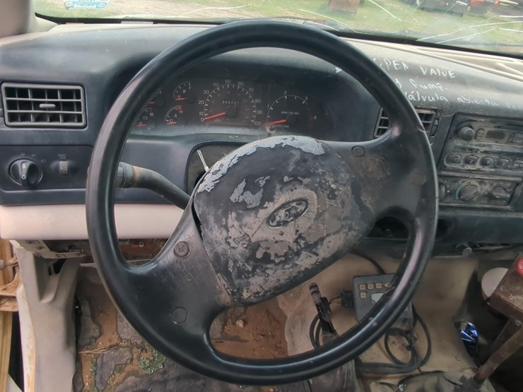 2000-ford-f750-image-13