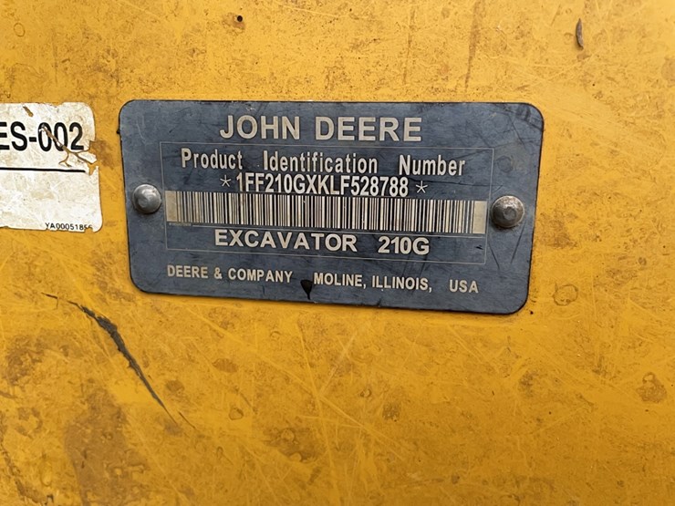 deere-210g-image-10