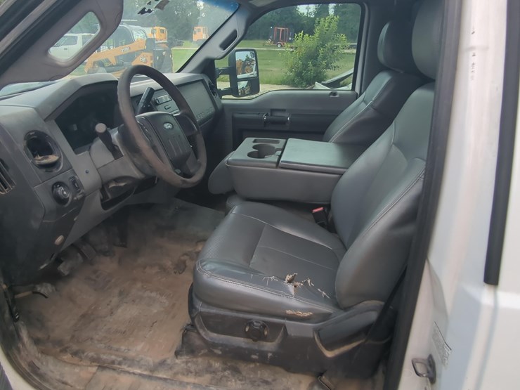 2014-ford-f450-image-12