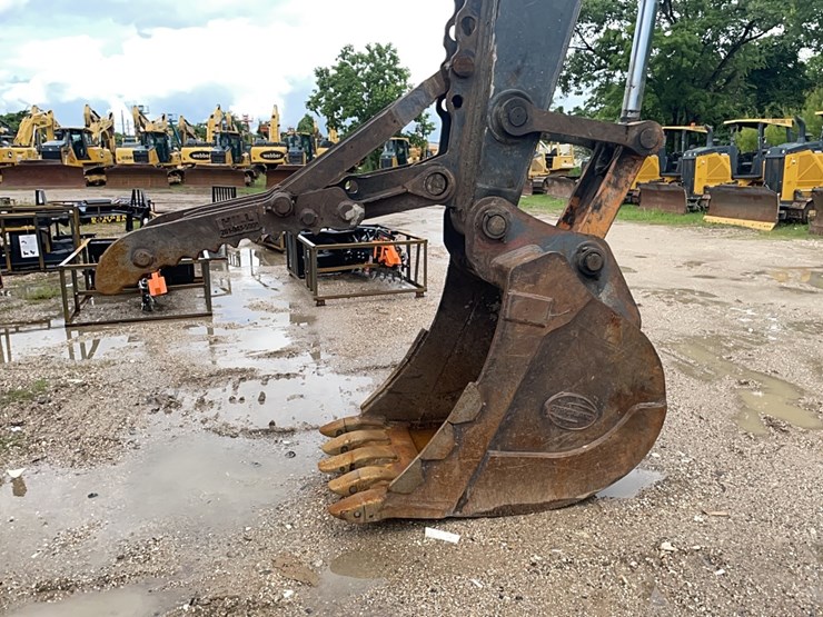 deere-210g-image-7