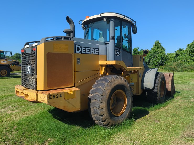 deere-624k-image-4
