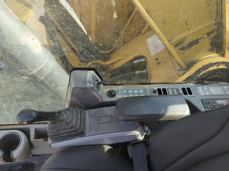 2017-caterpillar-325flcr-image-19