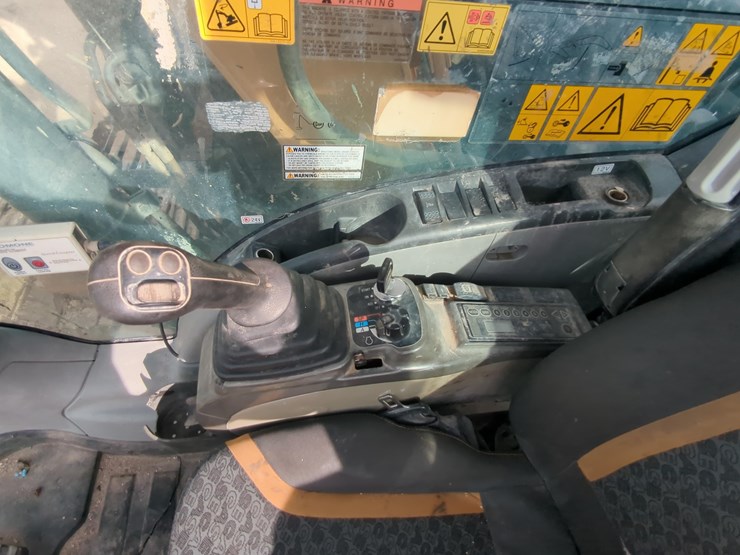 2019-case-cx130d-image-21