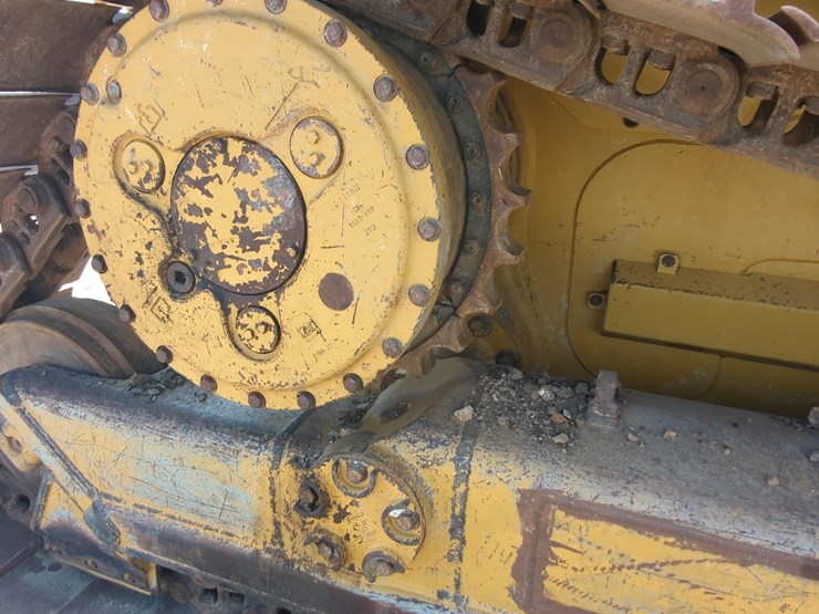 2020-caterpillar-d6-lgp-image-10