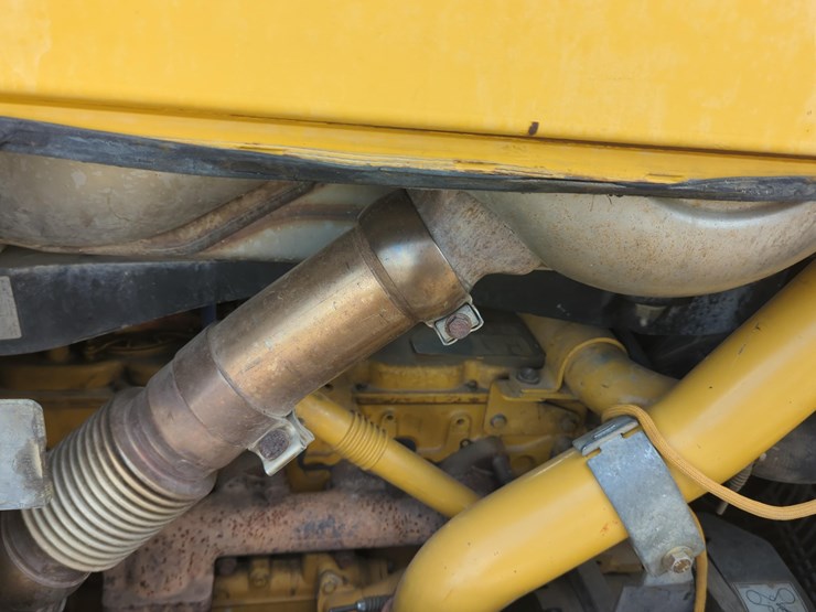 caterpillar-d6n-lgp-image-15