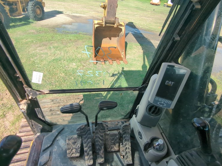 2017-caterpillar-336fl-image-22