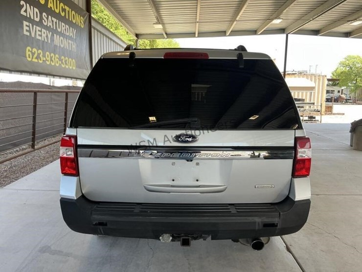 2015-ford-expedition-image-6