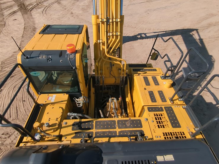 2022-komatsu-pc360-lc-11-image-18