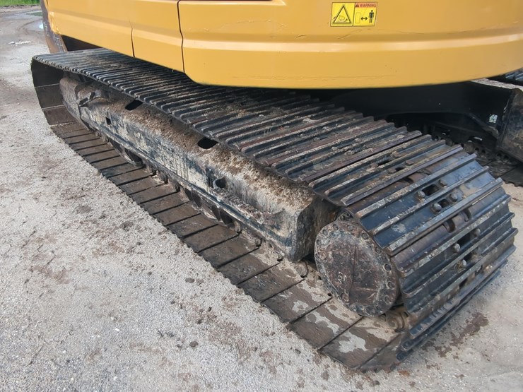 2017-caterpillar-325flcr-image-12