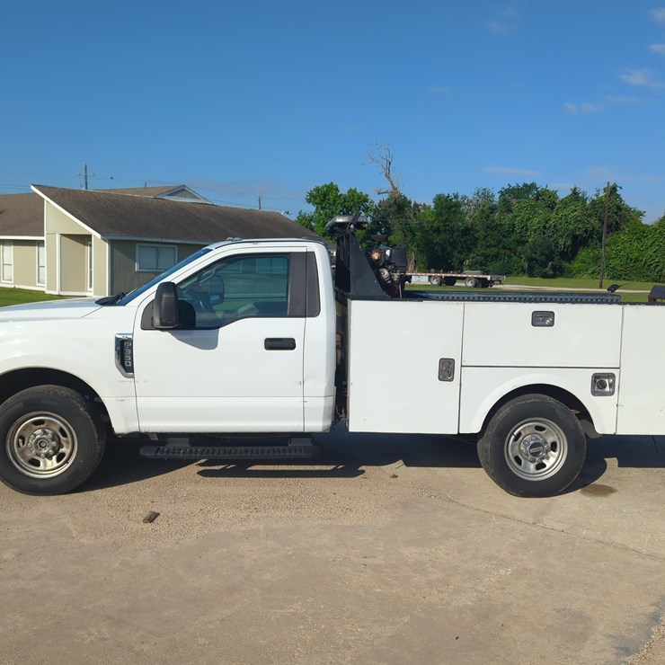 2021 FORD F350