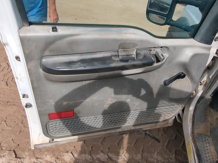 2005-ford-f450-image-14