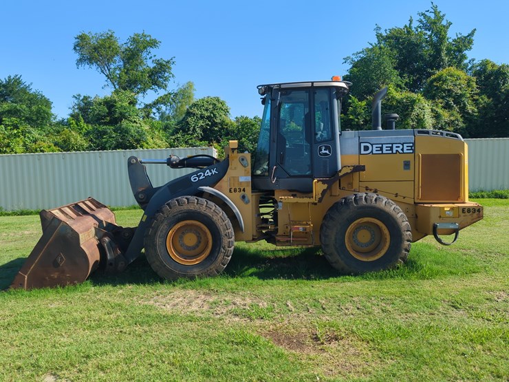deere-624k-image-1