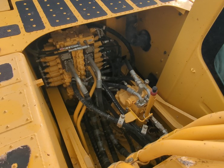 2019-komatsu-pc290-lc-11-image-15