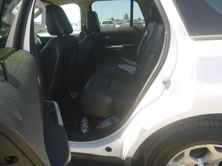 2011-ford-edge-image-6