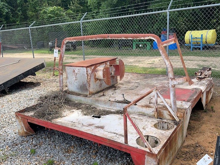 flatbed-welding-bed-with-vise-image-2