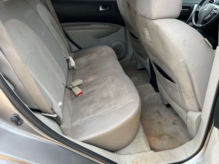 2012-nissan-rogue-image-27