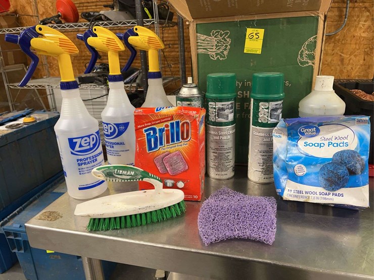 box-of-cleaning-supplies-image-6